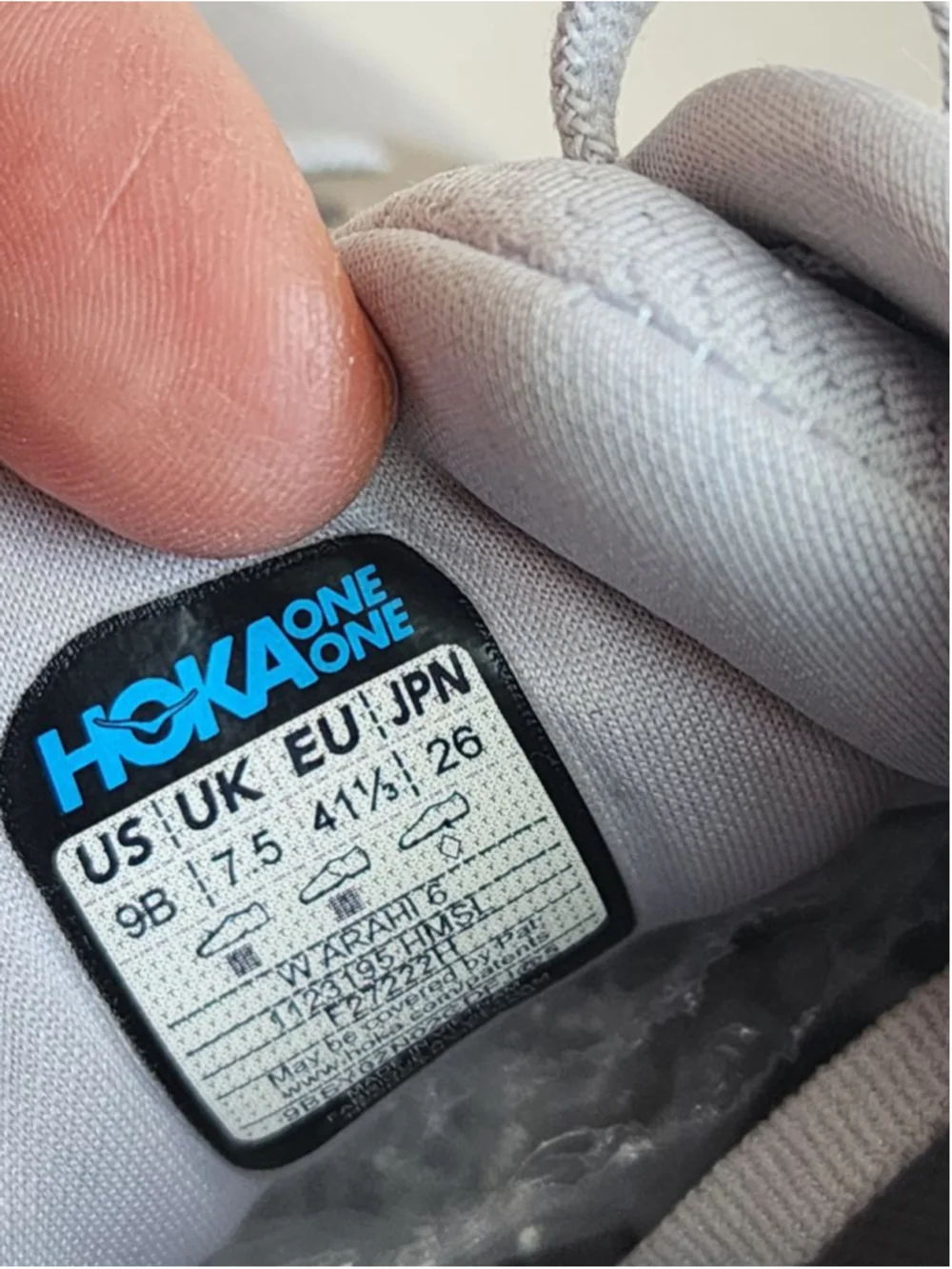 HOKA One One Women's Arahi 6 Athletic‎ Running Shoes Sneakers Light Gray Size 9